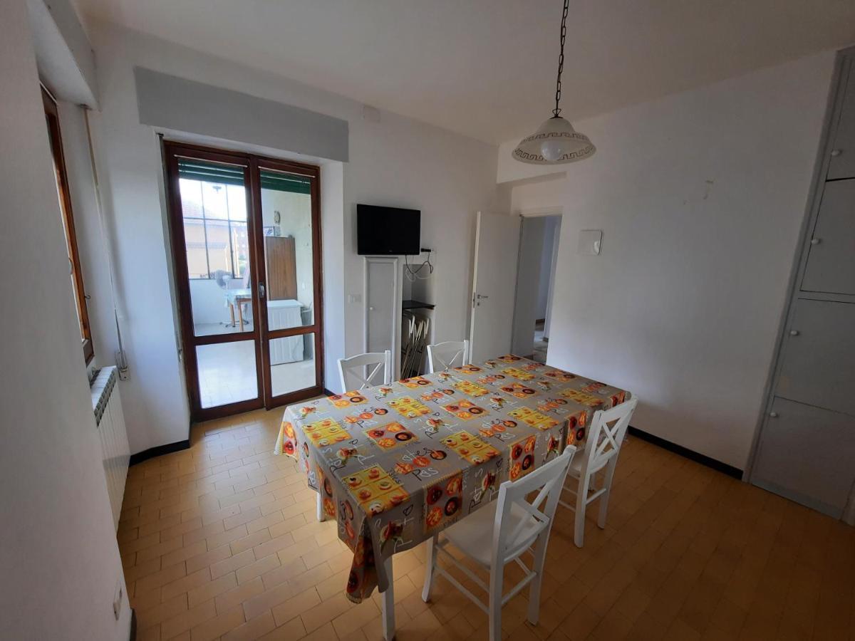 Casa Romeo Appartamento Con Posto Auto Finale Ligure Exteriör bild