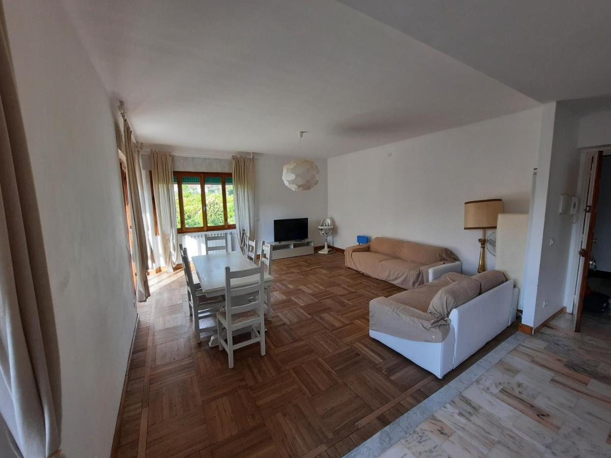 Casa Romeo Appartamento Con Posto Auto Finale Ligure Exteriör bild