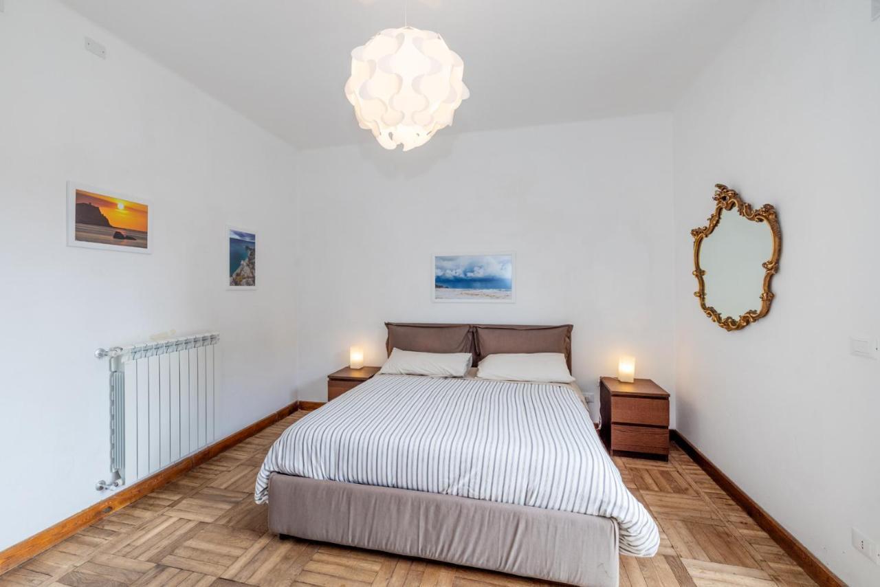 Casa Romeo Appartamento Con Posto Auto Finale Ligure Exteriör bild