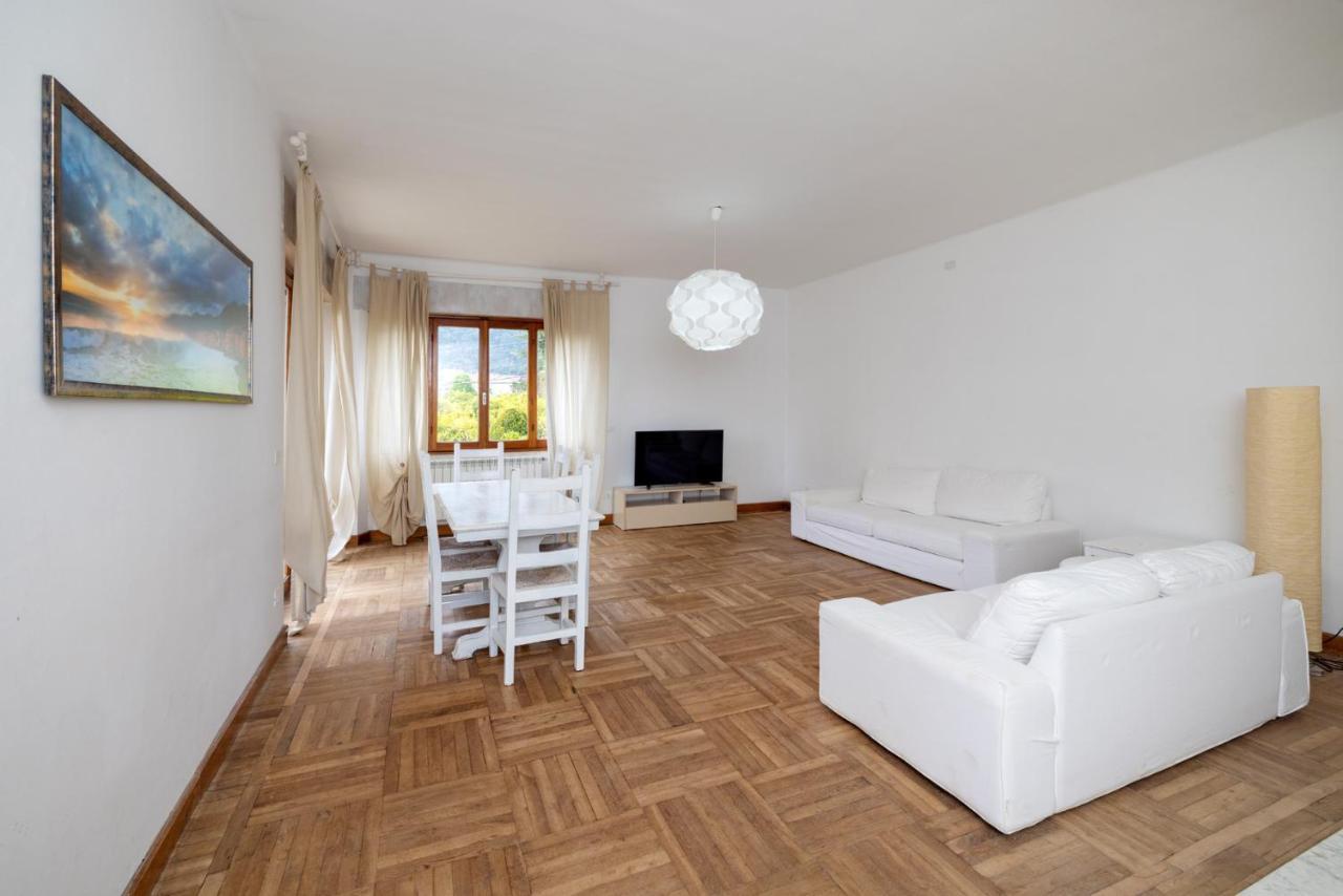 Casa Romeo Appartamento Con Posto Auto Finale Ligure Exteriör bild