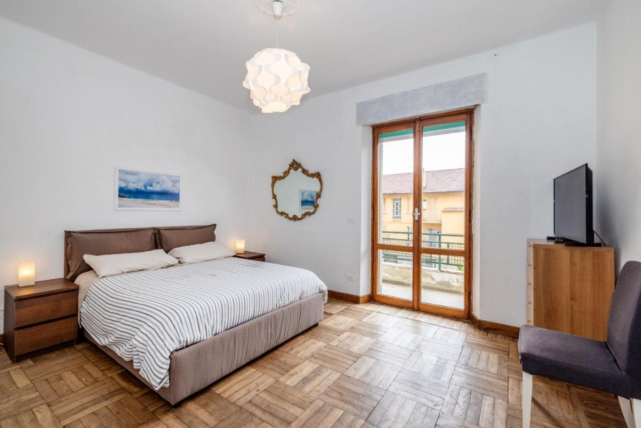 Casa Romeo Appartamento Con Posto Auto Finale Ligure Exteriör bild