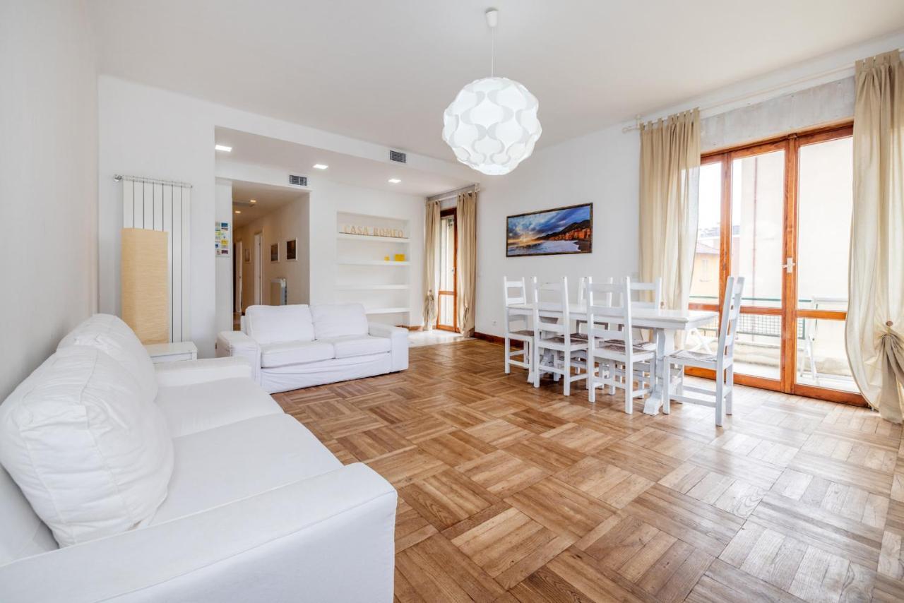 Casa Romeo Appartamento Con Posto Auto Finale Ligure Exteriör bild