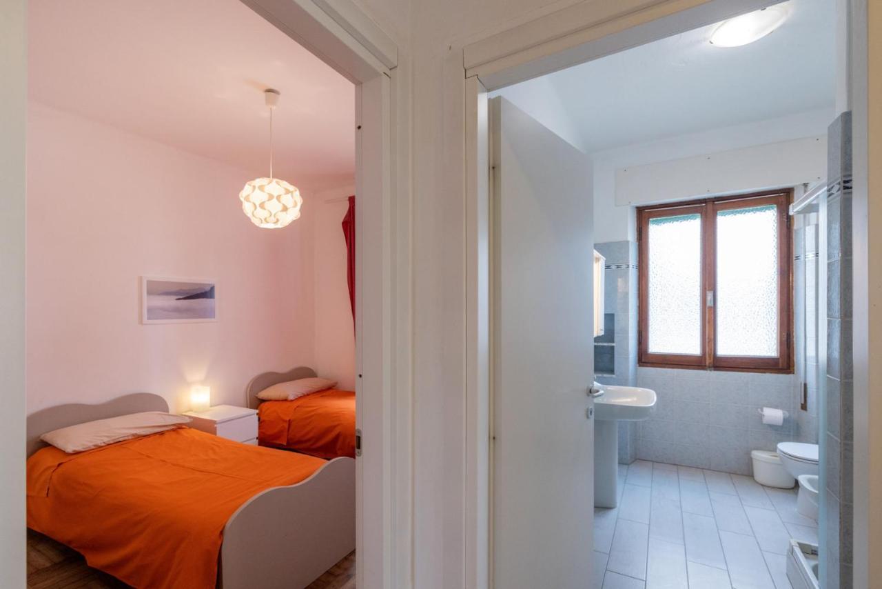 Casa Romeo Appartamento Con Posto Auto Finale Ligure Exteriör bild