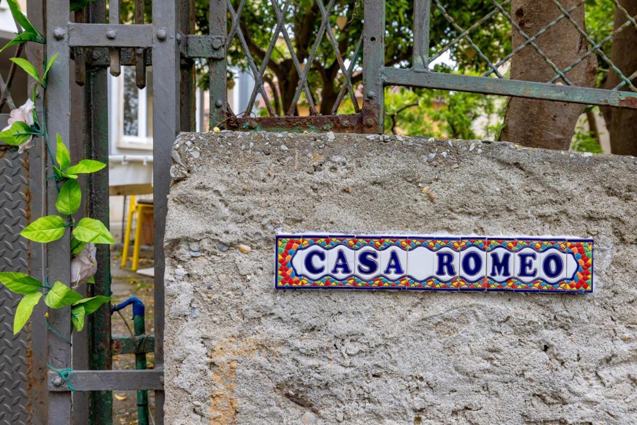 Casa Romeo Appartamento Con Posto Auto Finale Ligure Exteriör bild