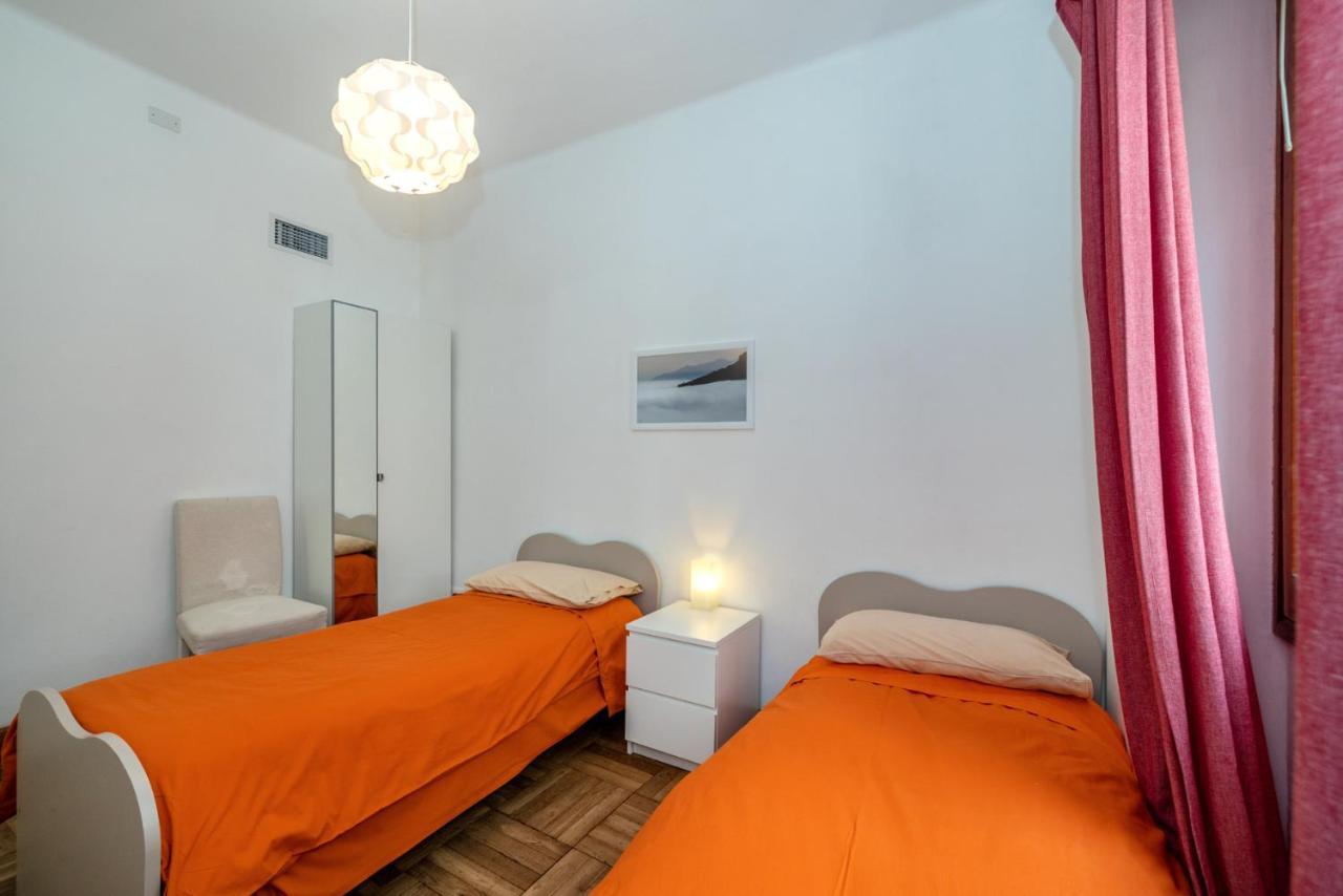 Casa Romeo Appartamento Con Posto Auto Finale Ligure Exteriör bild